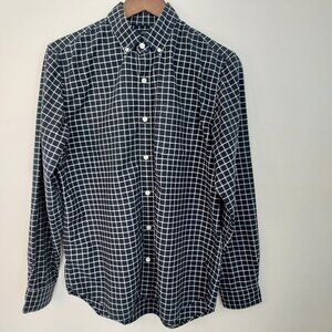 GAP  Button Down Long Sleeve Shirt